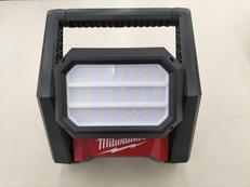 美品！　LEDライト|MILWAUKEE
