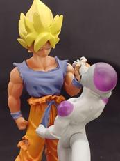 孫悟空VSフリーザ|メガハウス