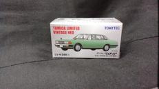 グロリア　セダン200E GL|TOMYTEC