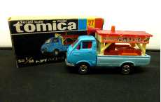 トミカ ハイエース 石焼きいも|TOMY