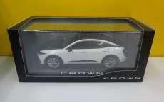 カラーサンプル クラウン|TOYOTA