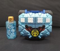 変身凍拳 DXグリスブリザードナックル