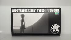 綾波レイ 1/8ギターモデル