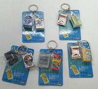 Nintendo ハード＆飛び出すカセット ツインキーホルダ