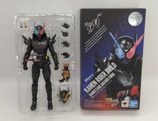 S.H.Figuarts仮面ライダービルド|バンダイ