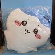 A賞 ハチワレ BIGもちふわ抱っこクッション|一番くじ