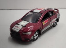 トミカ|タカラトミー