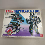 VF-1S 可変スーパーバルキリー 1/100プラモデル|BANDAI
