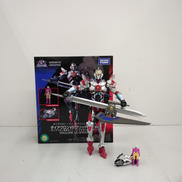 ダイアクロン/グリッドマンユニバース　ダイアクロンVS.グリ|タカラトミー