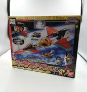 ウルトラマンコスモスVSウルトラマンジャスティス|BANDAI