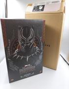 1/6 フィギュア|HOT TOYS