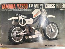 1/4.5スケールプラモデル|京商