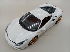 1/18 フェラーリ488 GTB カスタム品|MAISTO
