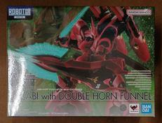 サザビー ダブル・ホーン・ファンネル装備|BANDAI