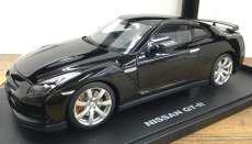 NISSAN GT-R(R35) ブラック