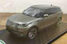 レンジローバー　ヴェラールHSE　シルバー