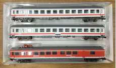 PBZ/IC(インターシティ)客車3両セット|TRIX