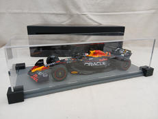 ORACLE RED BULL RACING RB19|SPARK