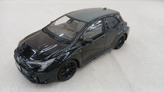 GRカローラ ①プレシャスブラックパール|TOYOTA