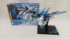 ライジングフリーダムガンダム|BANDAI