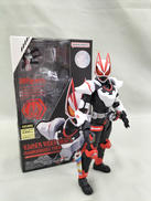 仮面ライダーギーツ マグナムブーストフォーム|BANDAI