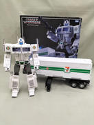 コンボイ セブン−イレブン限定仕様|TAKARA TOMY