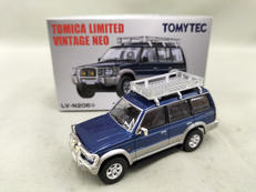 三菱 パジェロ ミッドルーフワイドVR オプションパーツ装着|TOMY TEC