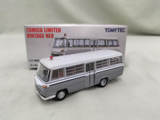 ニッサン シビリアン 護送車|TOMY TEC