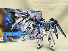 ライジングフリーダム|BANDAI