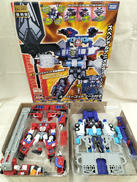 ゴッドファイヤーコンボイ|TAKARA TOMY