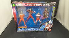 ファイティングウルトラマン2|BANDAI