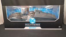 ホワイトナイト・バットサイクル|マクファーレン・トイズ