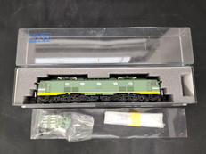 EF58 初期形　大窓　ヒサシ付　青大将