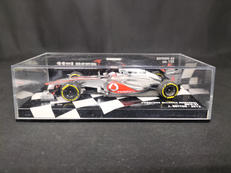 1/43 ボーダフォン マクラーレン メルセデスMP4-27|MINICHAMPS