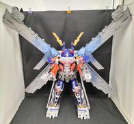 アルティメット・オプティマスプライム|TAKARA TOMY