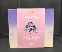 初音ミク　雪ミク|グッドスマイルカンパニー