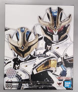 S.H.Figuarts 仮面ライダーイクサ|BANDAI