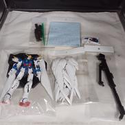 ウィングガンダムゼロ|BANDAI