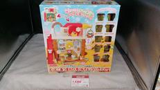 くるりんチェンジハウス|BANDAI