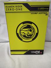 仮面ライダーゼロワン　ライジングホッパー|メディコム・トイ