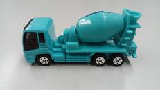 UBE コンクリートミキサー車|TAKARA TOMY