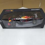 ASTON MARTIN RED BULL RACING|MINICHAMPS