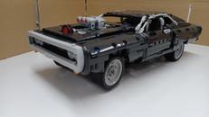 ドムのダッジ・チャージャー|LEGO