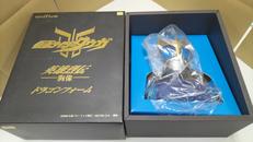 英雄烈伝胸像 仮面ライダークウガ ドラゴンフォーム|バンダイ