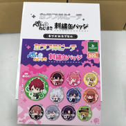 カラフルピーチ ぺたっとねじまき 刺繍缶バッジ|ブシロード