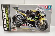 ヤマハ YZR-M1’09 モンスター ヤマハ テック3|TAMIYA