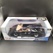 1/18スケール車|MAISTO