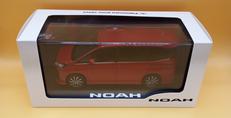 1/30 NOAH カラーサンプル|TOYOTA
