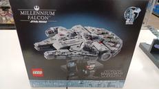 LEGO ミレニアムファルコン|LEGO