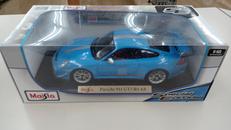 1/18ミニカー|MAISTO
